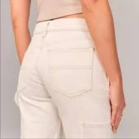 Abercrombie The 90's Straight Leg Ultra High-Rise White Jean Carpenter Pant - Picture 5 of 5